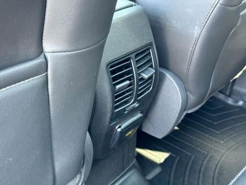 Used 2013 Ford Escape Titanium image 20