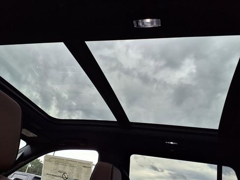 New 2025 Chevrolet Tahoe High Country image 17