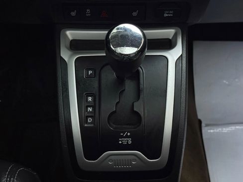 Used 2016 Jeep Compass High Altitude image 34