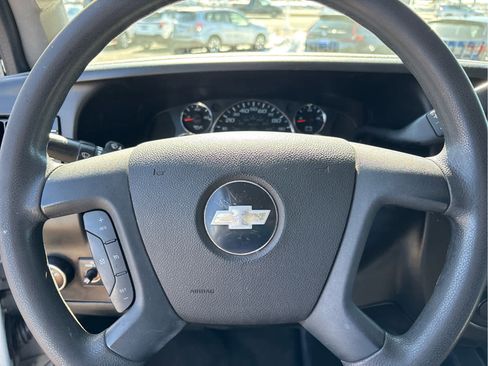 Used 2019 Chevrolet Express 3500 LT w/ LT Preferred Equipment Group image 11
