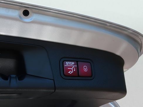 Certified 2025 Mercedes-Benz GLA 250 4MATIC image 39