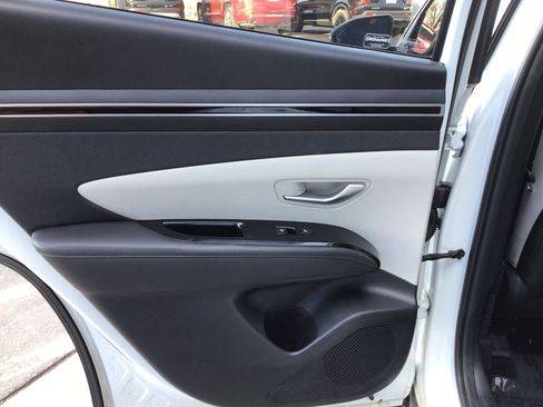 Used 2022 Hyundai Tucson Limited image 14