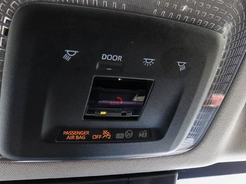 Used 2024 Toyota Prius Prime FWD image 32