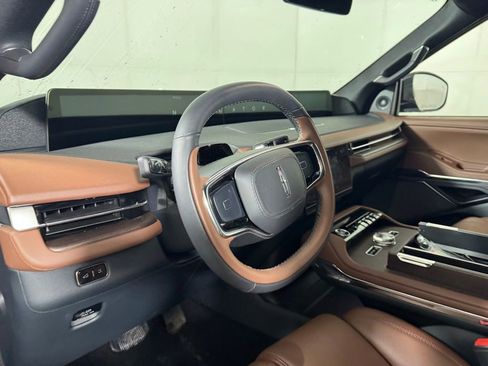 New 2025 Lincoln Navigator L Reserve AWD/4WD image 26