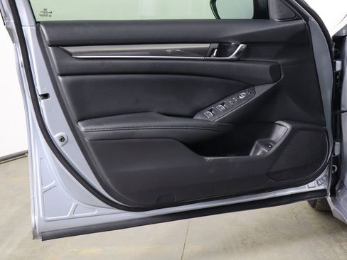 Used 2020 Honda Accord Sport image 18