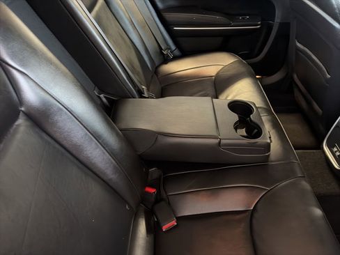 Used 2020 Chrysler 300 Touring L w/ Quick Order Package 2EF image 20