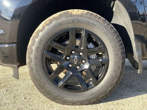 Used 2024 Chevrolet Silverado 1500 RST w/ Protection Package image 32