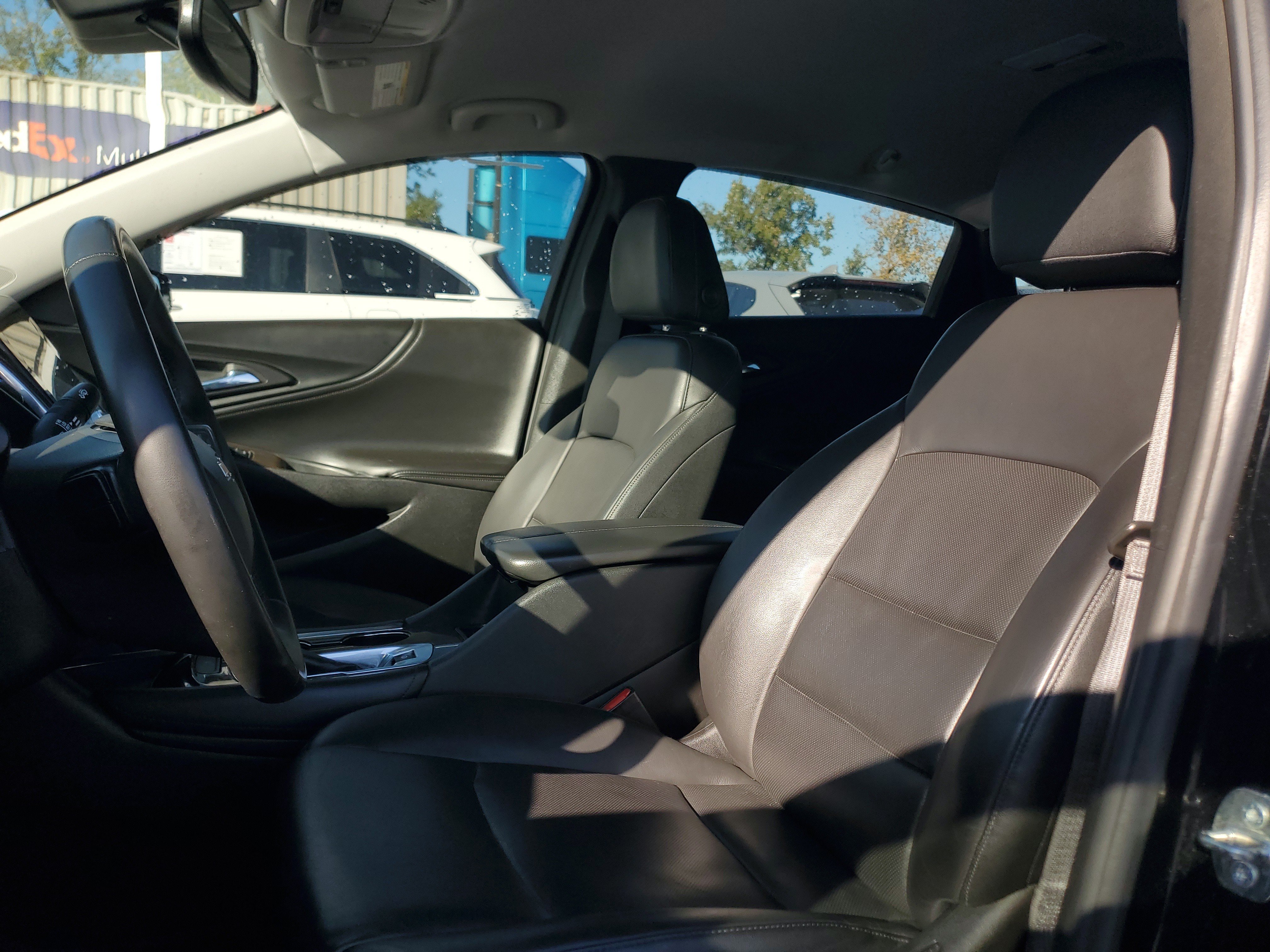 Used 2023 Chevrolet Malibu LT FWD image 17