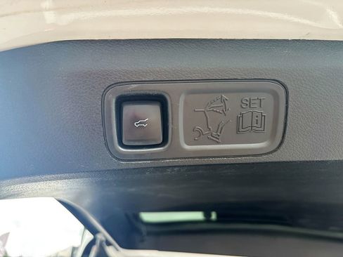 Used 2020 Ford Expedition Limited AWD/4WD image 15