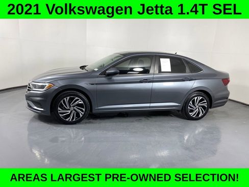 Used 2021 Volkswagen Jetta SEL image 3