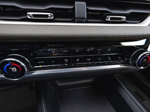 New 2026 Chevrolet Equinox LT w/ Convenience Package II image 15