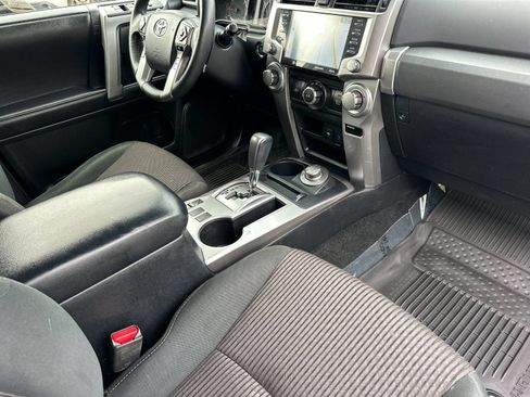 Used 2022 Toyota 4Runner Trail Special Edition AWD/4WD image 15