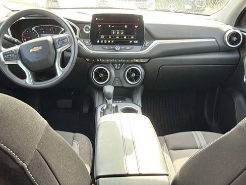 Certified 2024 Chevrolet Blazer LT w/ Convenience Package AWD/4WD image 4