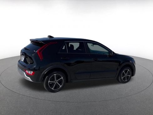 Used 2026 Kia Niro LX FWD image 15