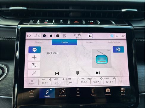 Used 2021 Jeep Grand Cherokee L Overland w/ Luxury Tech Group IV image 32