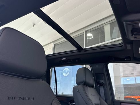 New 2026 GMC Yukon XL Denali w/ Sun & Power Step Package AWD/4WD image 19