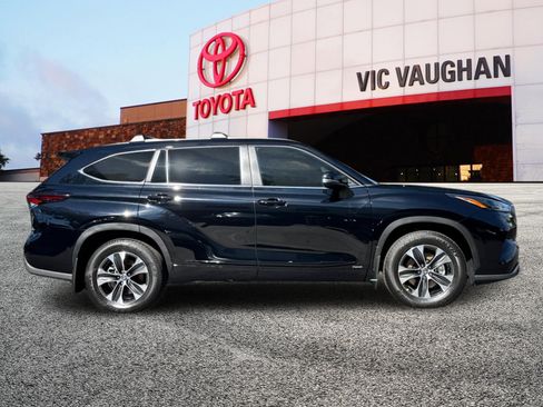 New 2026 Toyota Highlander XLE AWD/4WD image 35