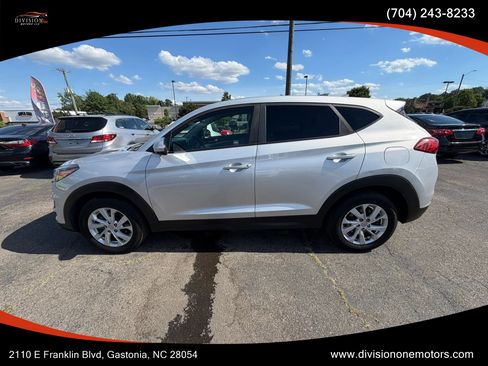 Used 2019 Hyundai Tucson SE AWD/4WD image 2