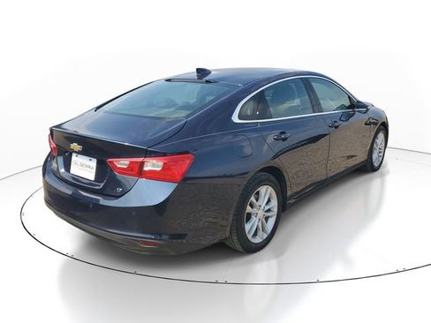 Used 2016 Chevrolet Malibu LT w/ Driver Confidence Package FWD image 4