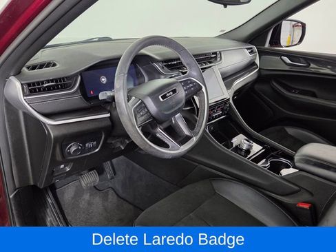 Used 2023 Jeep Grand Cherokee Altitude image 15