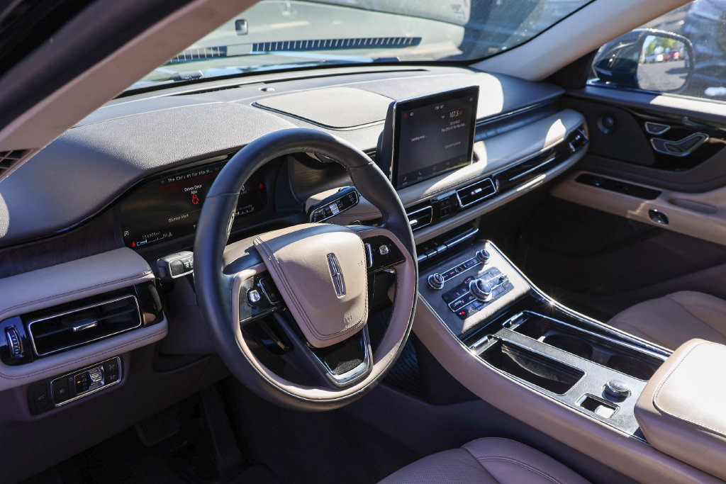 Used 2020 Lincoln Aviator Reserve w/ Elements Package Plus RWD image 31