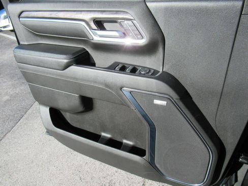 Used 2024 Chevrolet Silverado 3500 LTZ w/ LTZ Convenience Package image 28