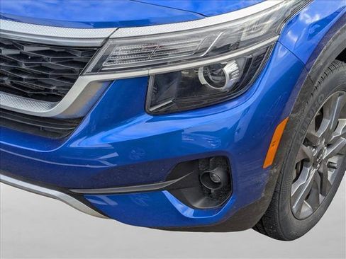 Used 2023 Kia Seltos S image 9