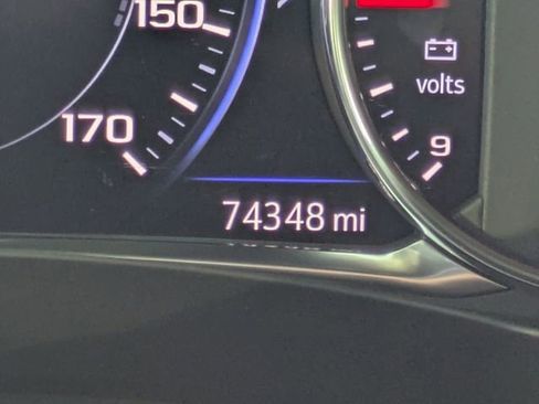 Used 2023 Chevrolet Traverse Premier image 32