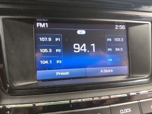 Used 2017 Hyundai Tucson SE image 25