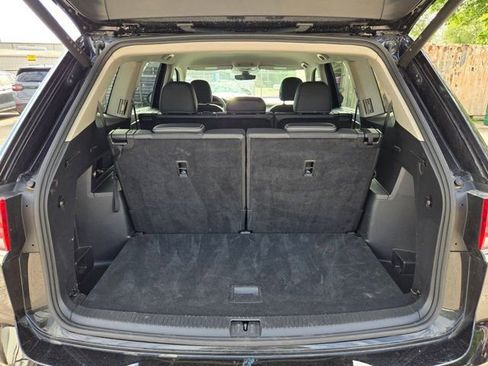 Used 2025 Volkswagen Atlas SE FWD image 7