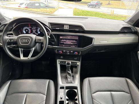 Used 2022 Audi Q3 2.0T Premium w/ Convenience Package image 29