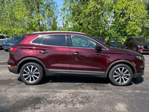 Used 2019 Lincoln MKC Reserve w/ MKC Climate Package AWD/4WD image 2