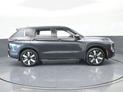 New 2026 Mitsubishi Outlander SEL FWD image 7
