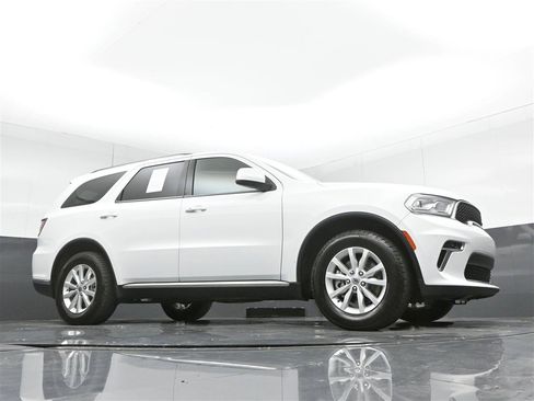 Used 2021 Dodge Durango SXT RWD image 31