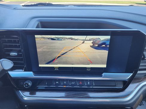 Used 2023 Chevrolet Silverado 1500 LT image 18