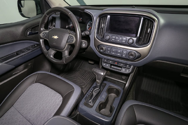 Used 2018 Chevrolet Colorado Z71 AWD/4WD image 17