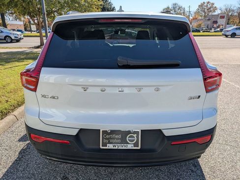 Certified 2023 Volvo XC40 B5 Plus w/ Driver Assist Package image 5