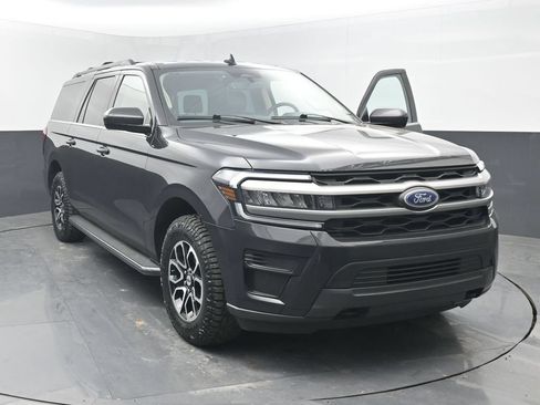 Used 2023 Ford Expedition Max XLT AWD/4WD image 28