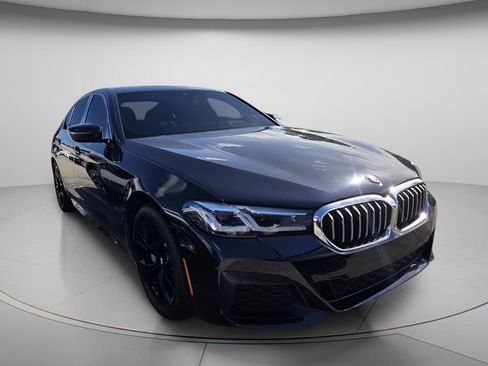 Used 2023 BMW 530i w/ M Sport Package RWD image 3