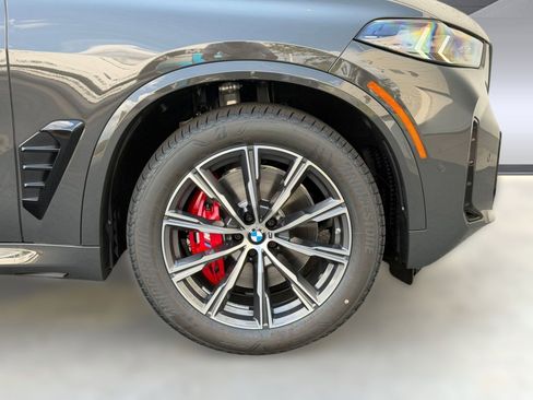New 2026 BMW X5 xDrive40i w/ M Sport Package AWD/4WD image 11