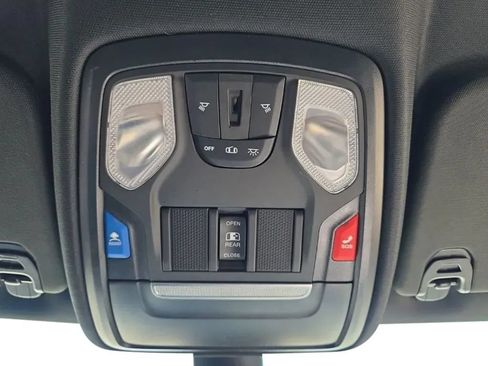 Used 2022 RAM 1500 Big Horn AWD/4WD image 31