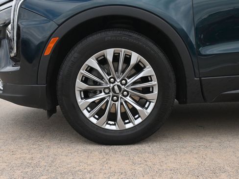 Used 2024 Cadillac XT4 Premium Luxury w/ Cold Weather Package FWD image 29