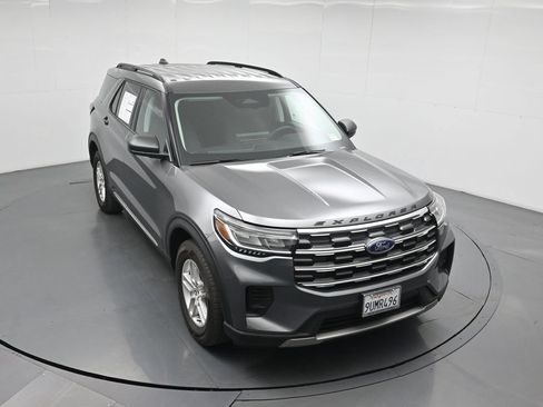 Certified 2025 Ford Explorer Active AWD/4WD image 37
