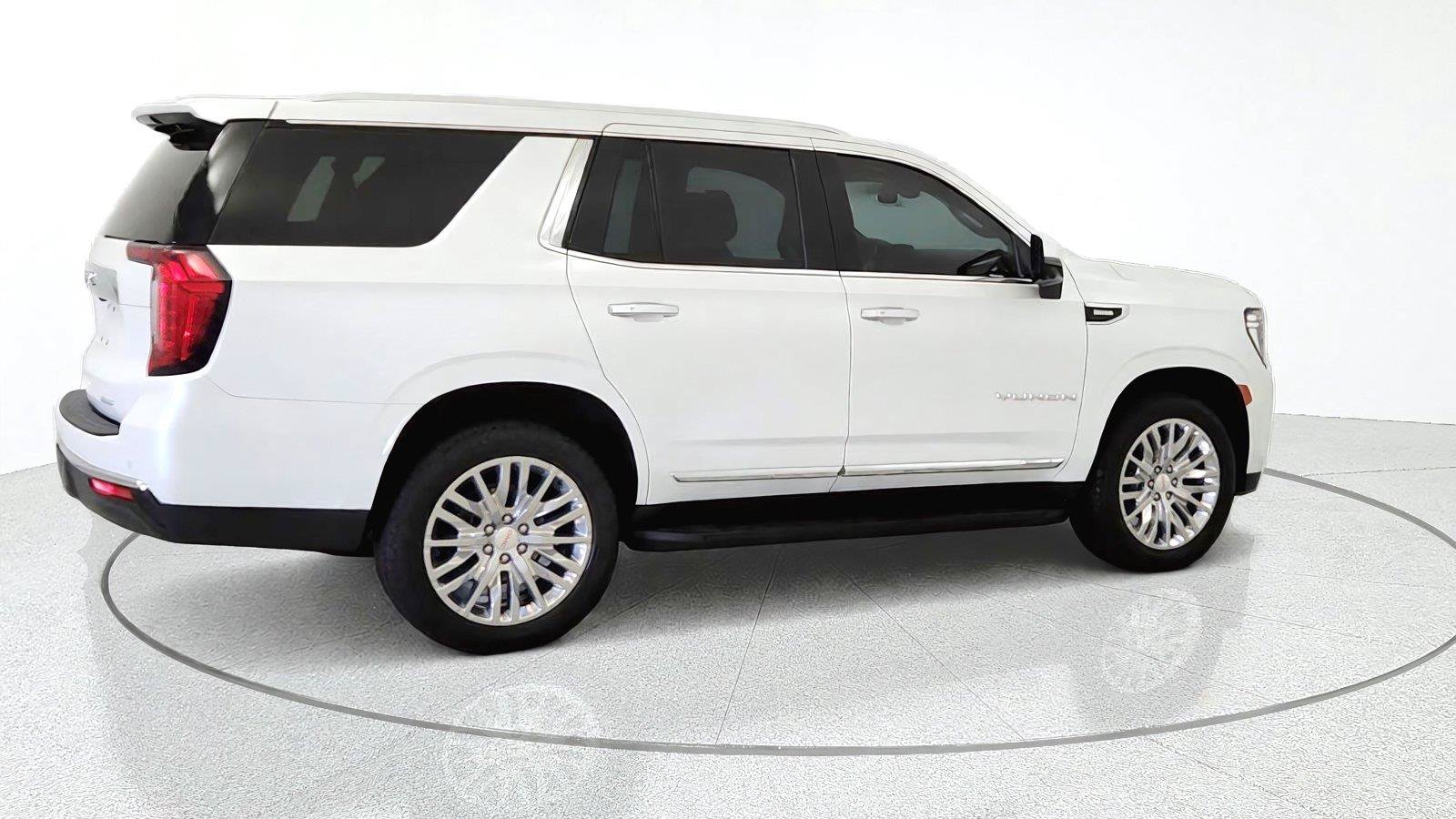 Used 2022 GMC Yukon SLT w/ SLT Premium Package AWD/4WD image 9