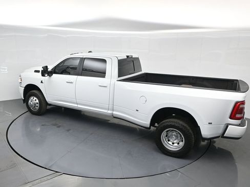 Used 2024 RAM 3500 Laramie w/ Towing Technology Group image 57