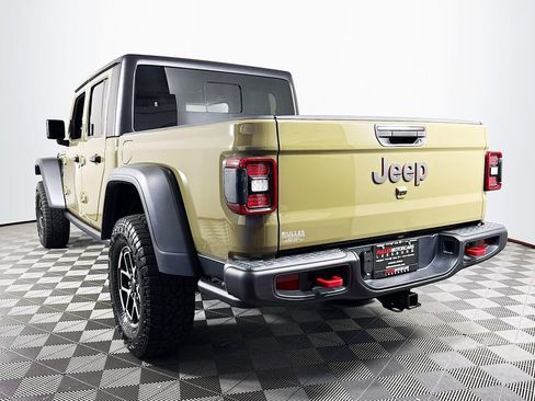 Used 2026 Jeep Gladiator Rubicon AWD/4WD image 5