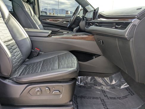 Certified 2023 Cadillac Escalade Sport Platinum image 23