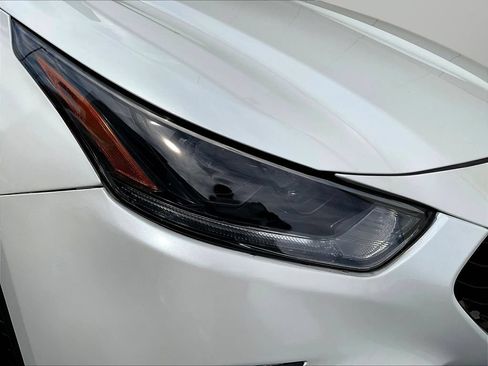 Used 2022 Toyota Highlander XSE AWD/4WD image 35