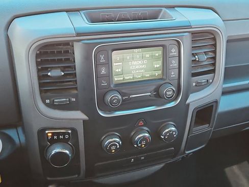 Used 2018 RAM 1500 Express RWD image 15