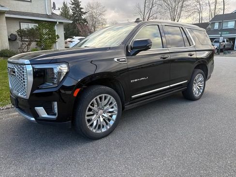 Used 2023 GMC Yukon Denali w/ Denali Reserve Package AWD/4WD image 1